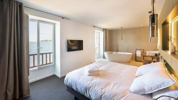 3 chambres, fer et planche à repasser, Wi-Fi gratuit, draps fournis