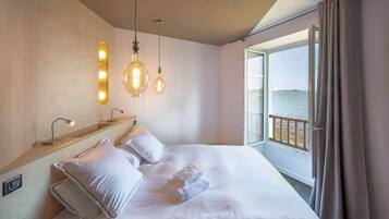 3 chambres, fer et planche à repasser, Wi-Fi gratuit, draps fournis