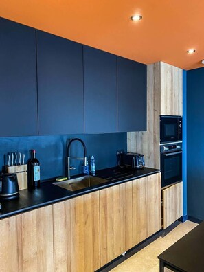 Fridge, microwave, oven, dishwasher - Cezon Island - Luxury duplex with magnificent sea (Landéda)