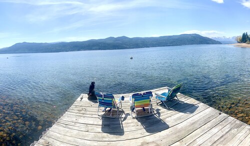 Sunnyside Lakehouse - Semi-Waterfront - Shuswap Vacations & Sledding Accommodation