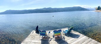 Sunnyside Lakehouse - Semi-Waterfront - Shuswap Vacations & Sledding Accommodation