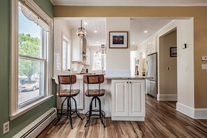 Fridge, microwave, oven, stovetop - Munjoy Hill- Immaculately restored antique 1874 New Englander with private patio (Portland)