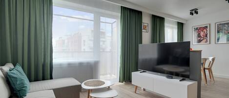 Apartemen Deluks | Seprai premium, tirai kedap cahaya, dan kedap suara