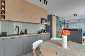 Deluxe Apartment | Private kitchen