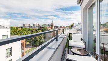 Deluxe Apartment (1) | Balcony view