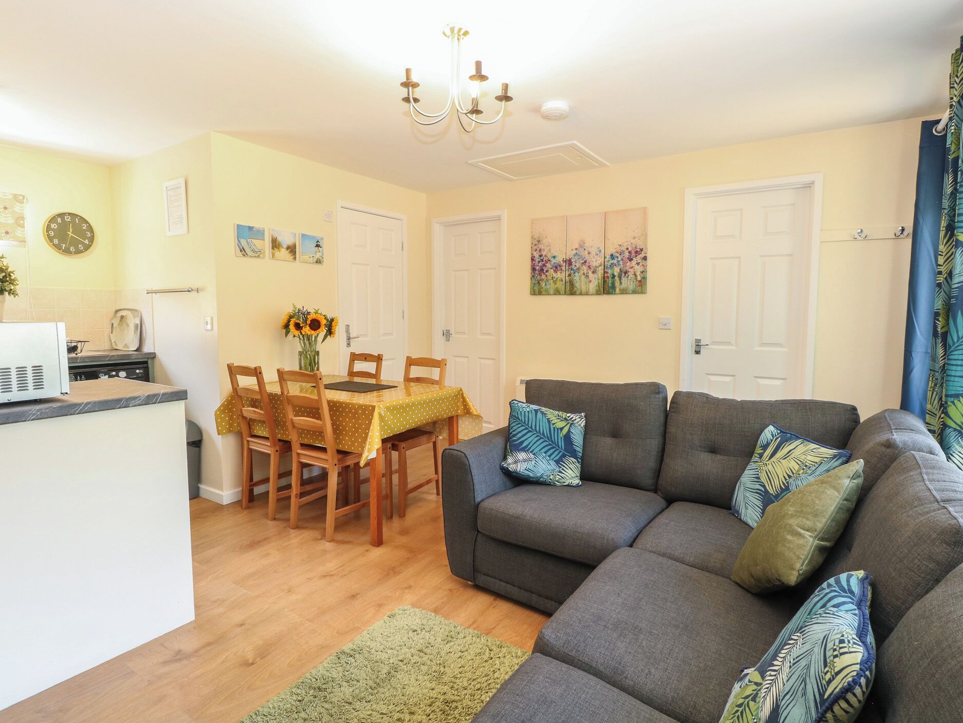 Cottage | Interior