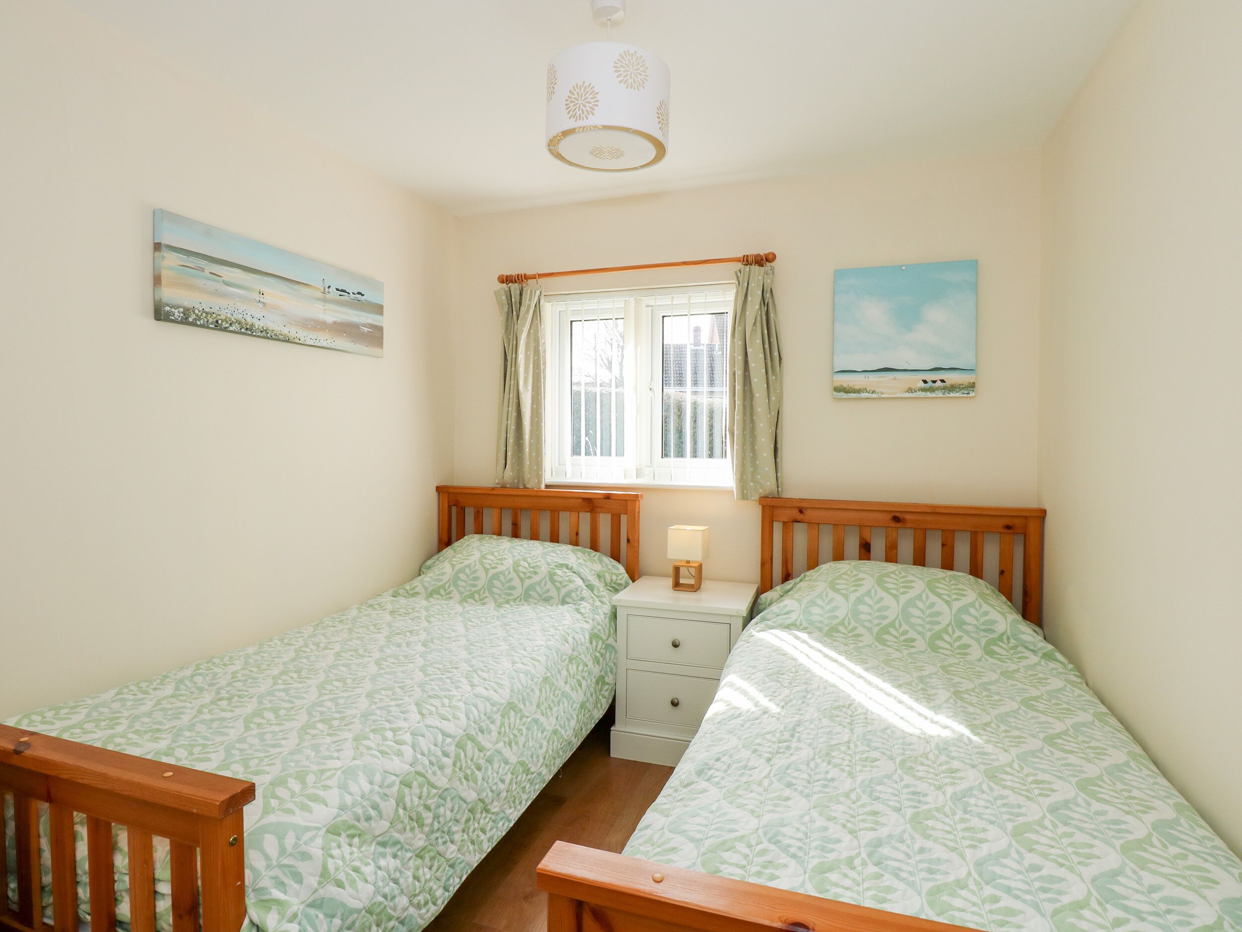 2 bedrooms, individually decorated, individually furnished, free WiFi