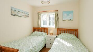 2 bedrooms, individually decorated, individually furnished, free WiFi