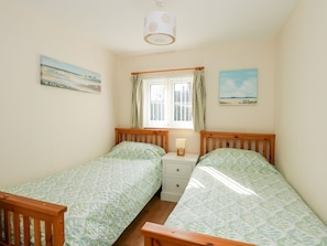 2 bedrooms, individually decorated, individually furnished, free WiFi