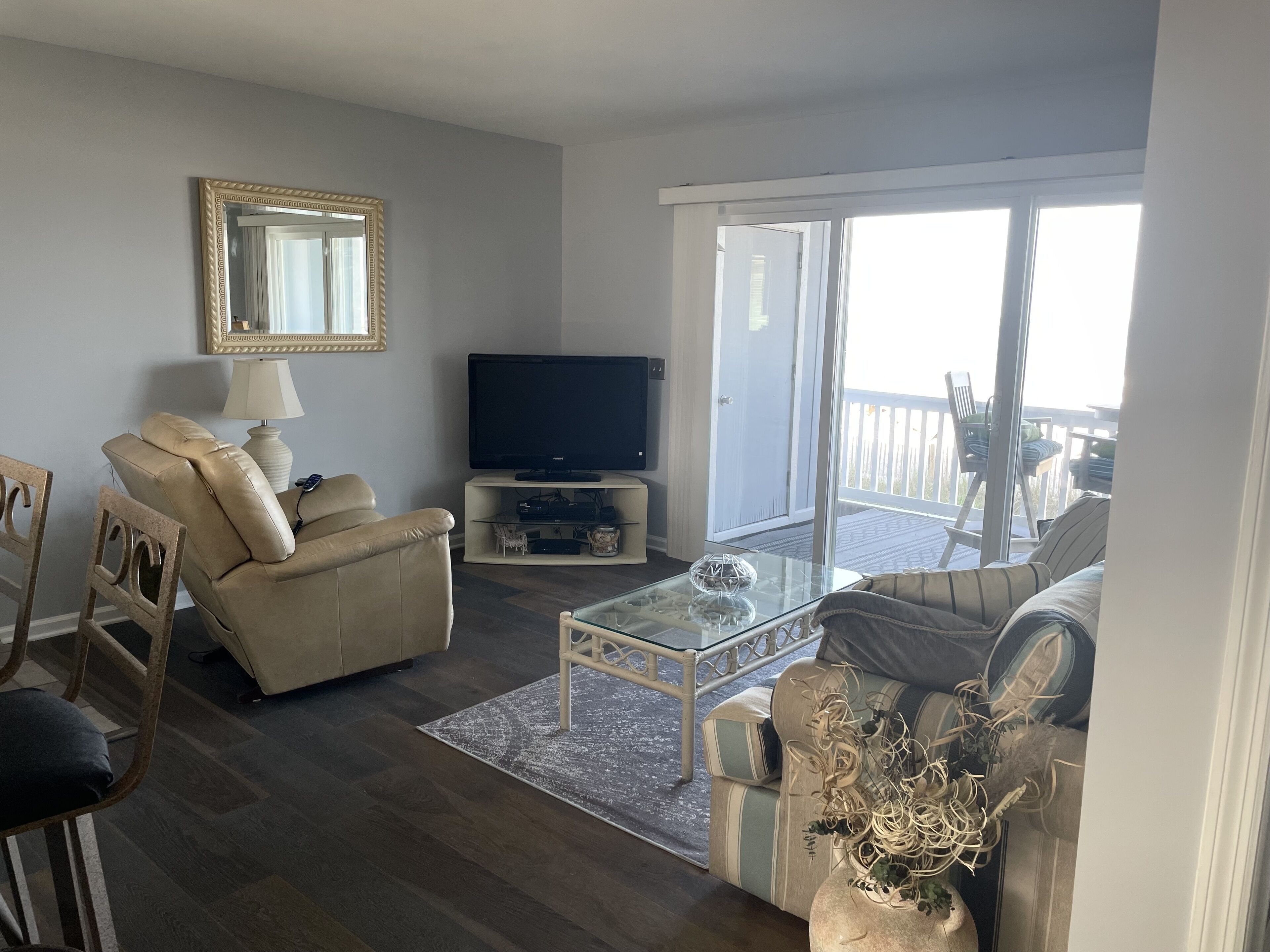 ON THE ROCKS! Oceanfront, 1st floor with a million dollar view and a pool!