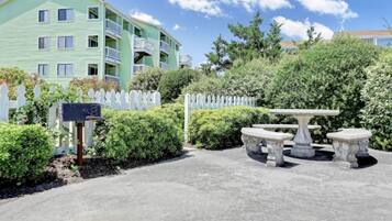 Tempat makan outdoor