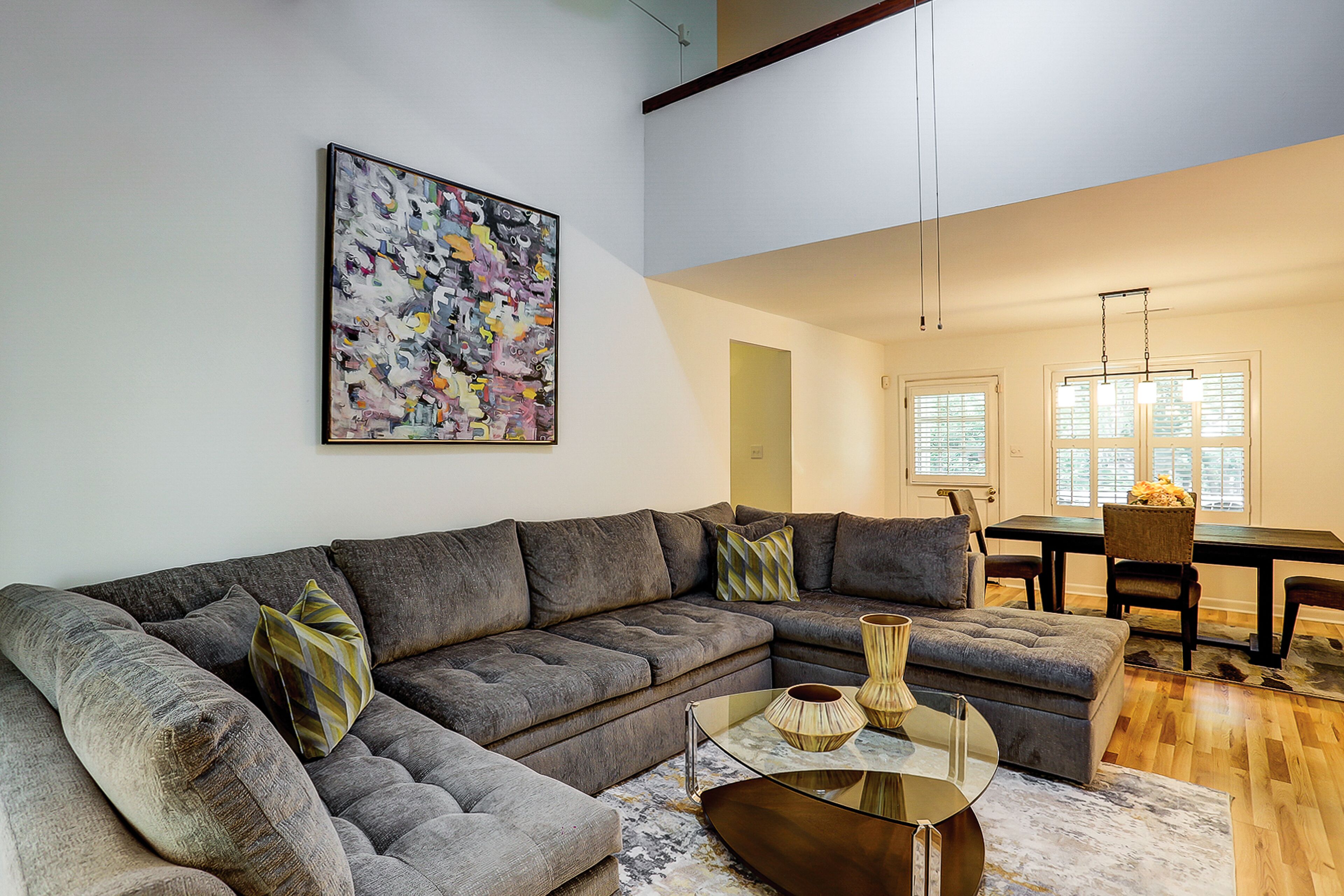 Lowcountry cottage with deck & fireplace + on-site pool, tennis, & golf