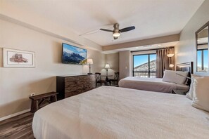 1 bedroom, desk, iron/ironing board, free WiFi - Walk 2 Lifts, Studio, Hot Tub, Pool, Private Balcony, Studio, Sleeps 4 (Park City)