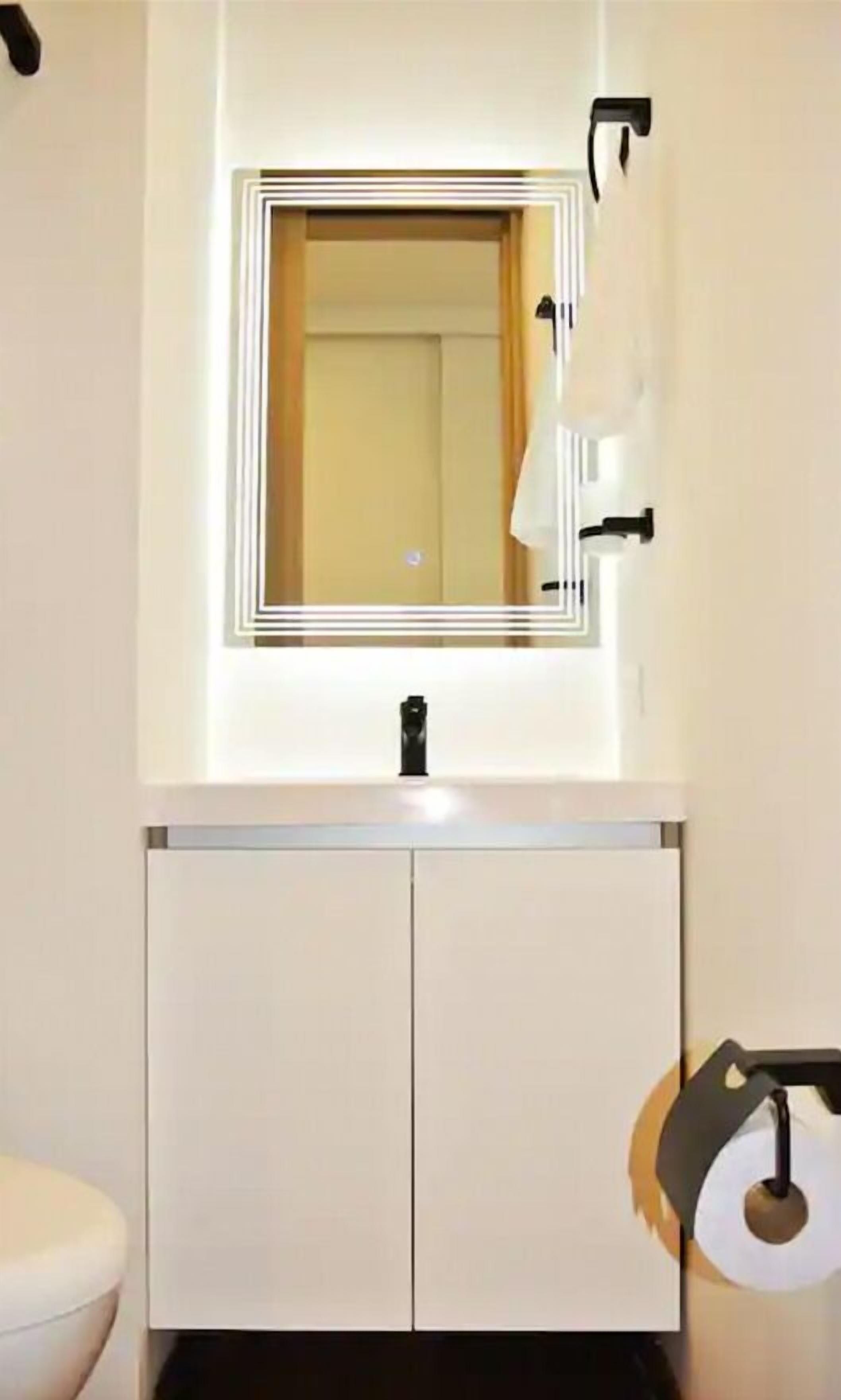 Fh ~ Splendid studio with balcony. Fully equipped.