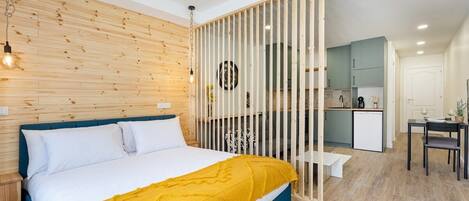 1 bedroom, iron/ironing board, internet, bed sheets