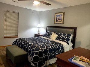 2 bedrooms, desk, iron/ironing board, free WiFi