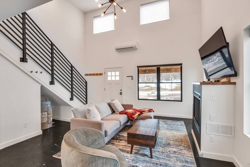 Modern Loft Apartment