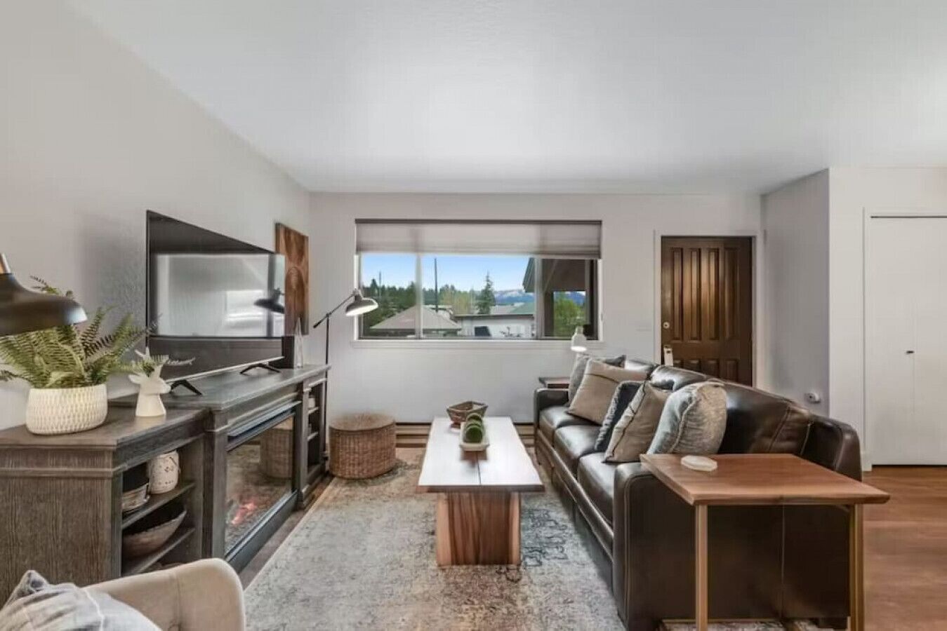 Renovated Studio! Walk To Downtown McCall!