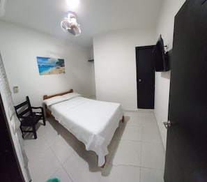 Free WiFi, bed sheets - HOTEL SAN ADOLFO CAREPA  (Carepa)