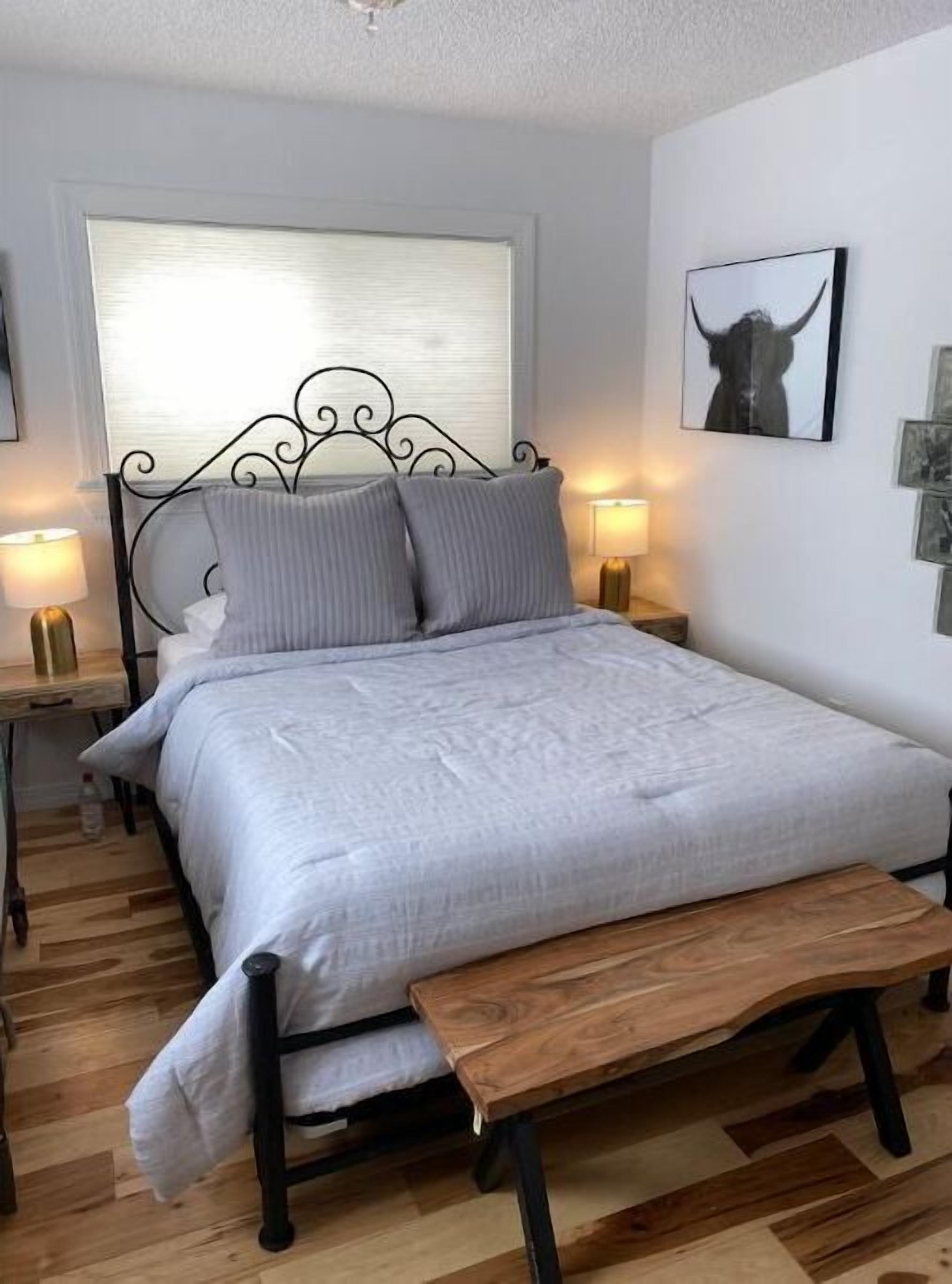 Spacious mountain retreat near Ski Apache and 15 mins from Downtown Ruidoso. 