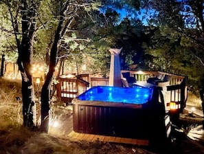 Bañera de hidromasaje al aire libre