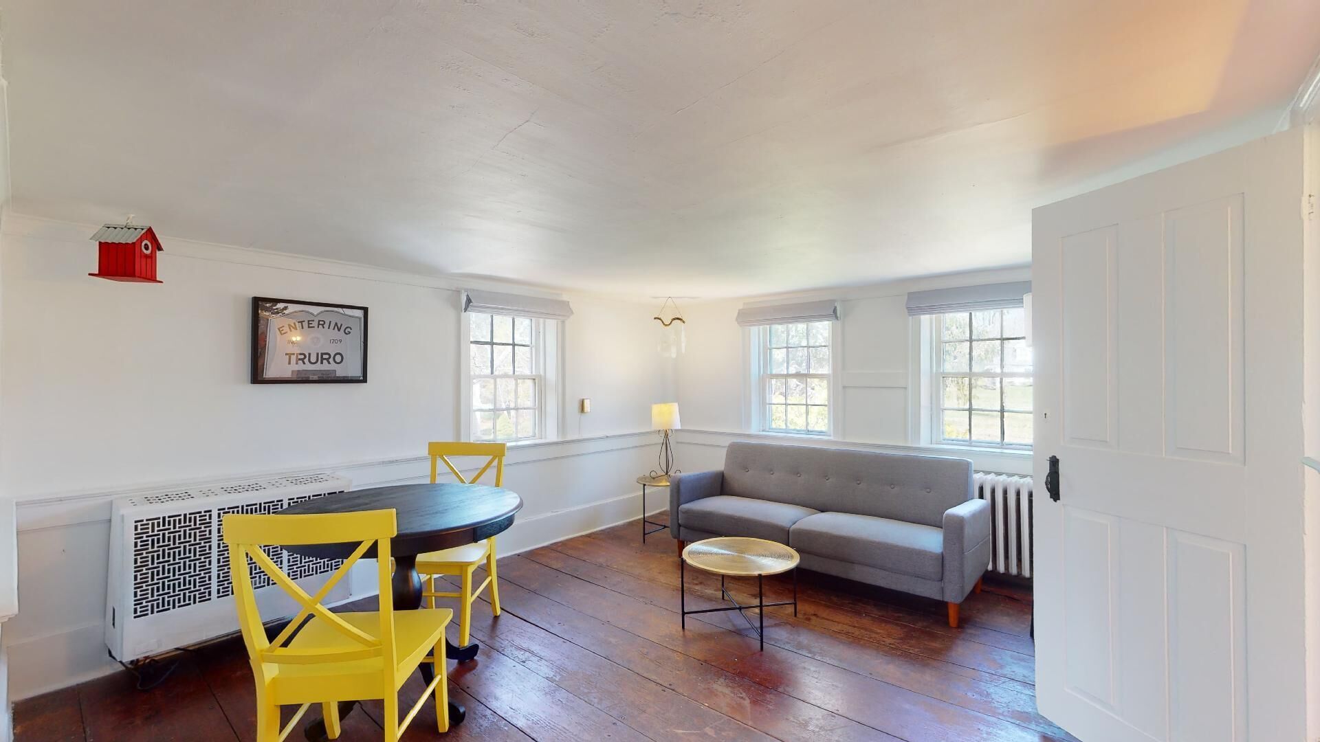 2 Bedroom Apartment in Antique Truro Home