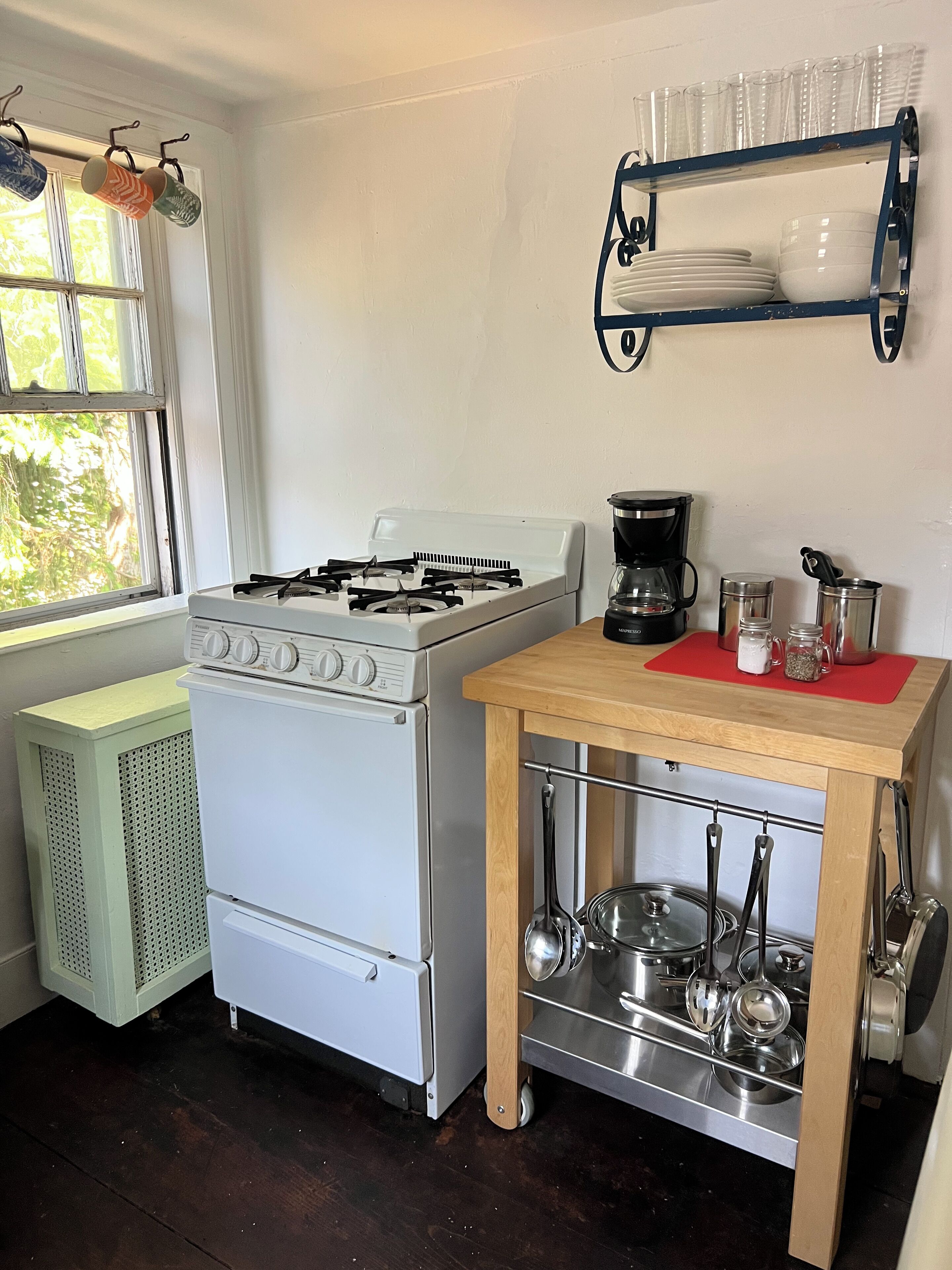 2 Bedroom Apartment in Antique Truro Home