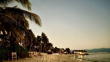 Sun-loungers, beach towels