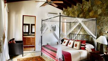 5 Schlafzimmer, Zimmersafe, Bügeleisen/Bügelbrett, Reisekinderbett