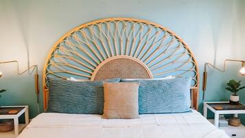 2 bedrooms, iron/ironing board, travel cot, free WiFi