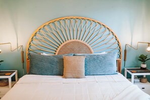 2 habitaciones, tabla de planchar con plancha y cuna de viaje 