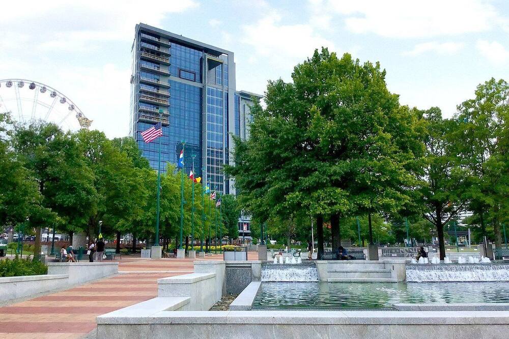 1BD/Atlanta - Margarita Maker!! Rooftop Pool! Heart of Atlanta!