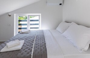 2 عدّة غرف نوم وواي فاي مجانًا وملاءات أسرّة