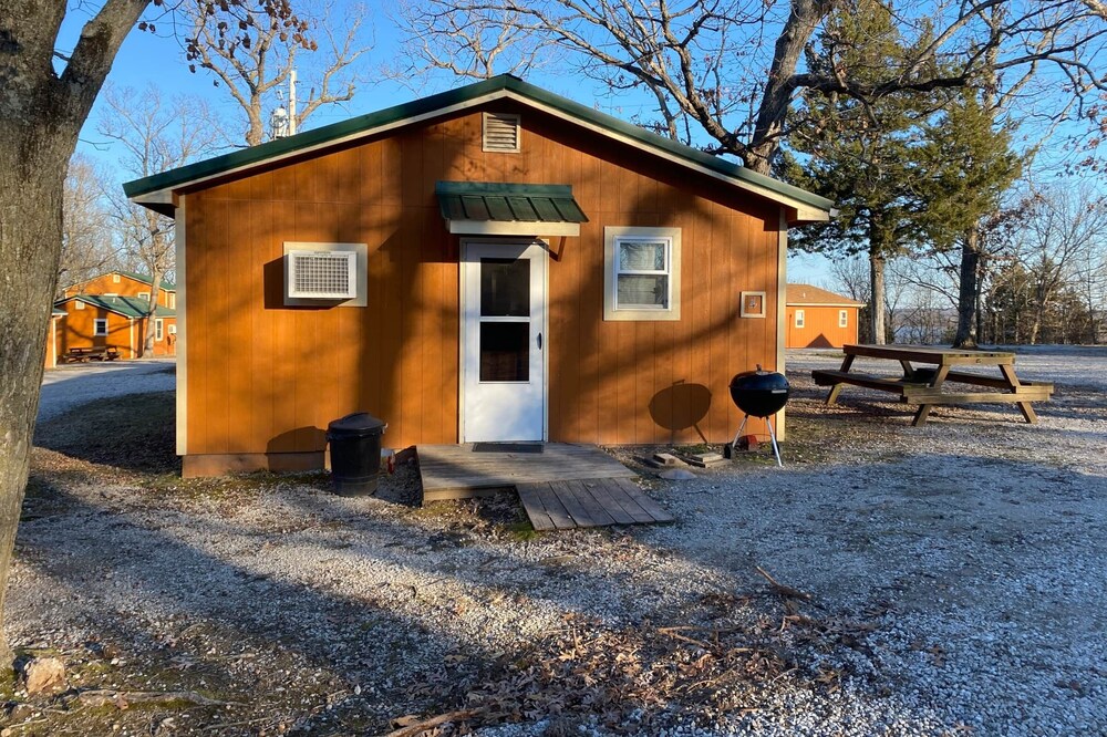 Cabin 4 - Reel and Trigger