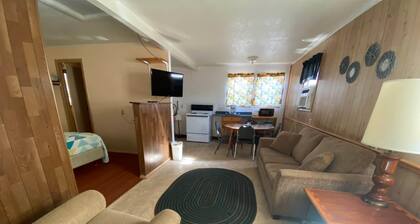 Cabin 6 - Reel and Trigger