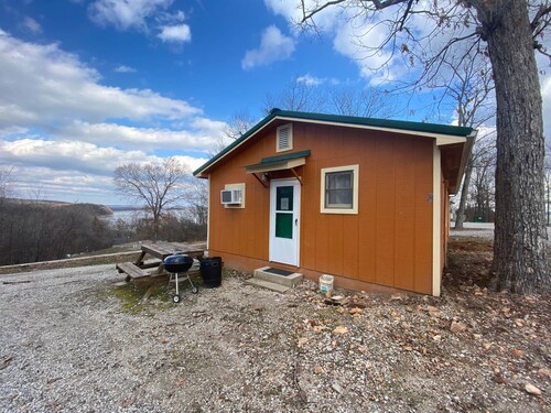 Cabin 8 - Reel and Trigger