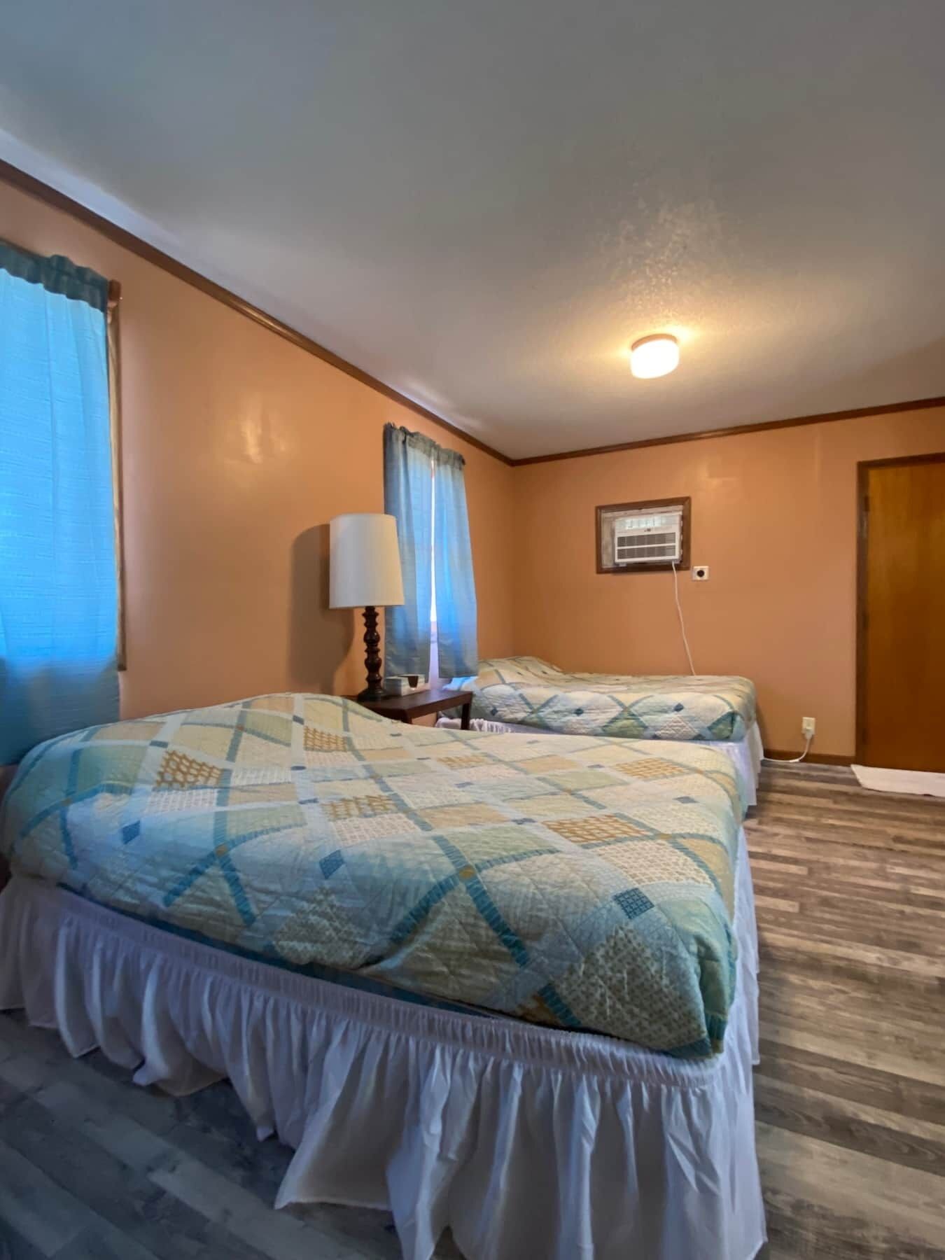 Cabin 9 - Reel and Trigger