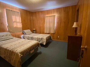 2 makuuhuonetta, Wi-Fi, vuodevaatteet