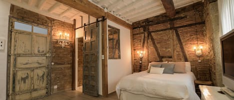 1 dormitorio y ropa de cama