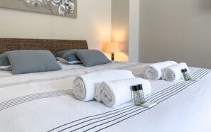 2 bedrooms, travel cot, free WiFi