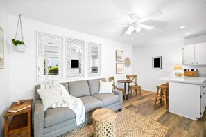 Smart TV, DVD player - The Swanky Seagull 30A: STEPS to the BEACH! (Santa Rosa Beach)