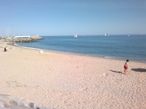 Perto da praia, toalhas de praia