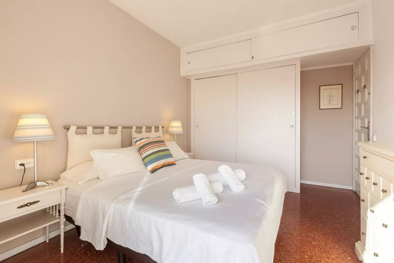 4 bedrooms, iron/ironing board, travel crib, WiFi