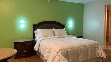 Down comforters, desk, free WiFi, bed sheets