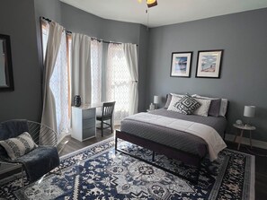 3 bedrooms, desk, iron/ironing board, travel cot