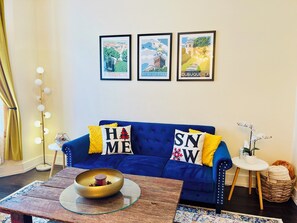 Smart-TV, Kamin, DVD-Player, Tischfußball