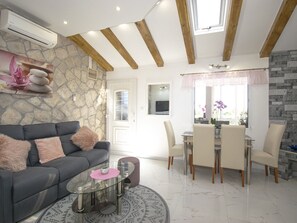 하우스 | 다이닝