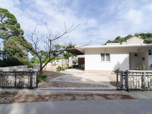 Exterior - Apartments Skurla - One Bedroom Apartment With Terrace (Mljet)