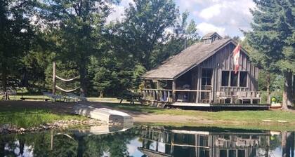 Rustic Beach House on Private Pond with Bunk House