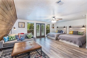 3 多间卧室、熨斗/熨衣板、WiFi、床单